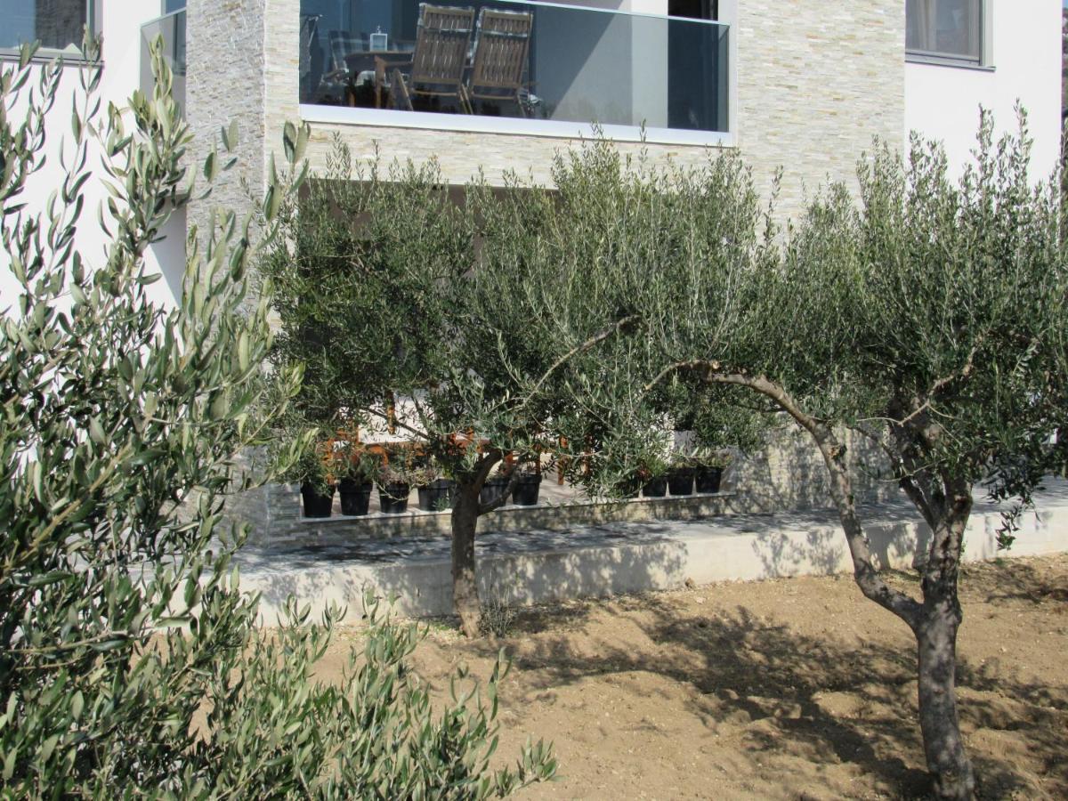 Olives Garden Appartement Trogir Buitenkant foto