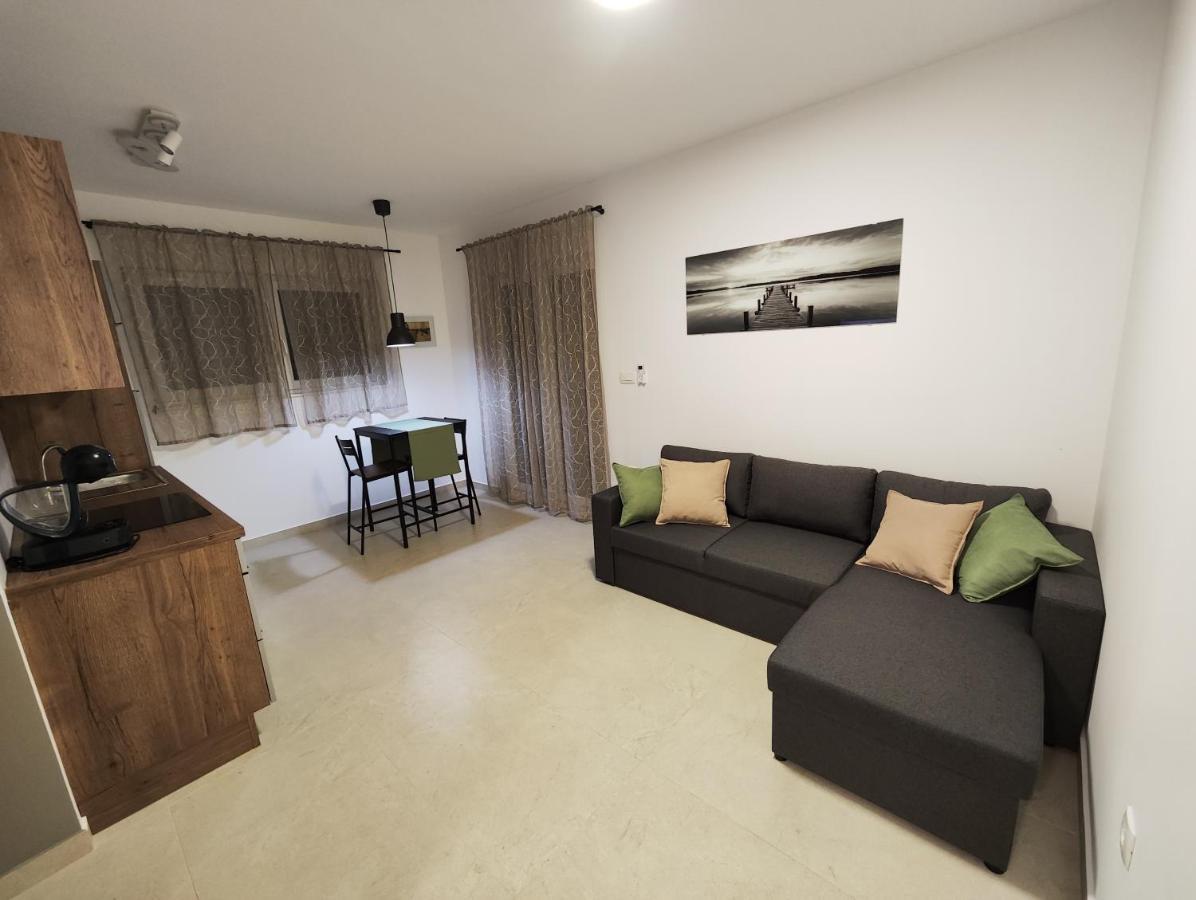Olives Garden Appartement Trogir Buitenkant foto