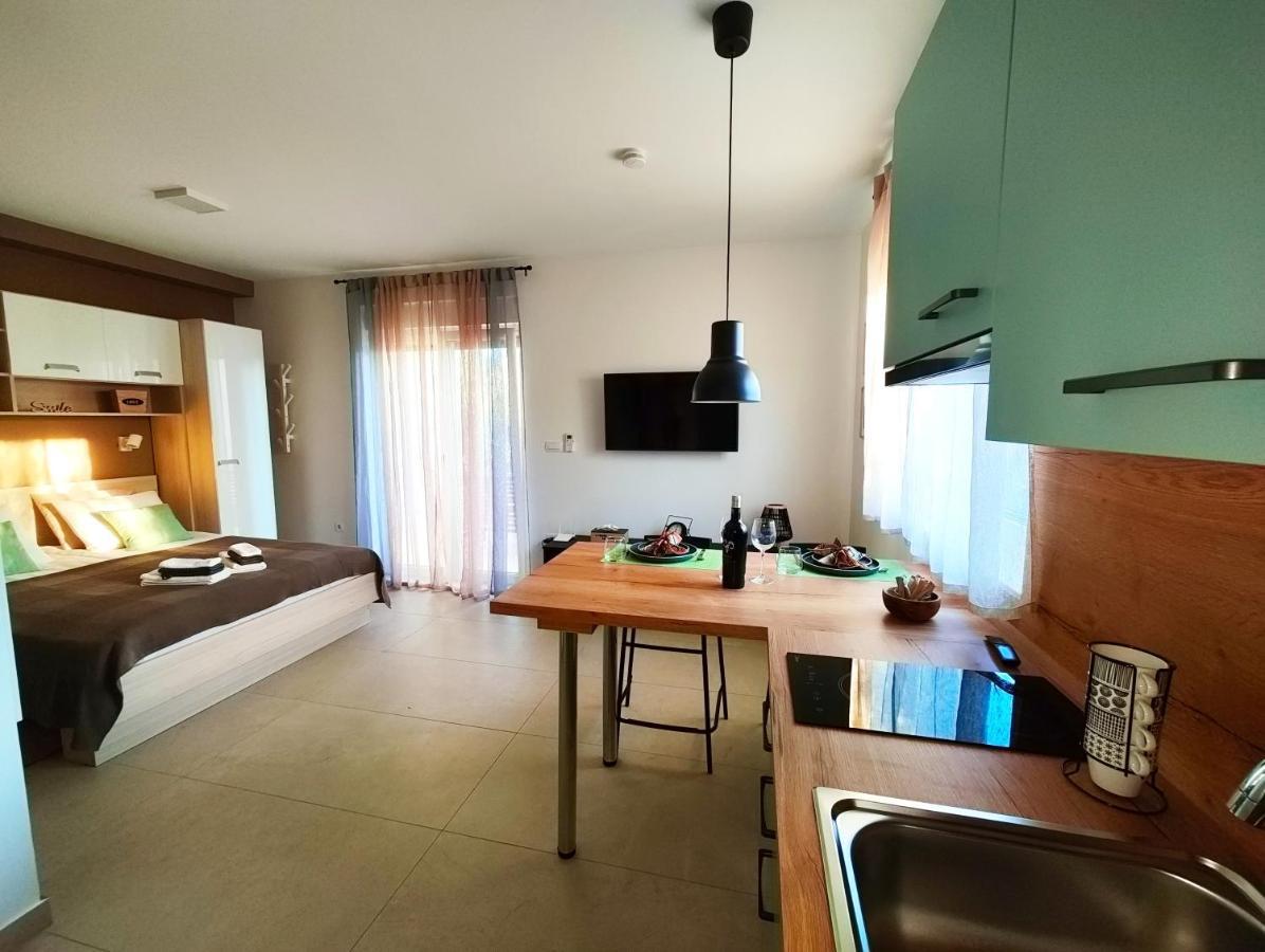 Olives Garden Appartement Trogir Buitenkant foto